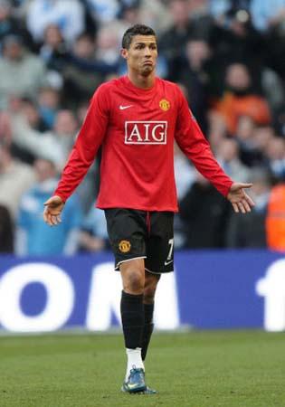 王楚钦最新表态！一日三练身体遭不住，搭档是这几人自己很放心（王楚钦发声：一天三练身体吃不消，对这几位搭档他很放心）