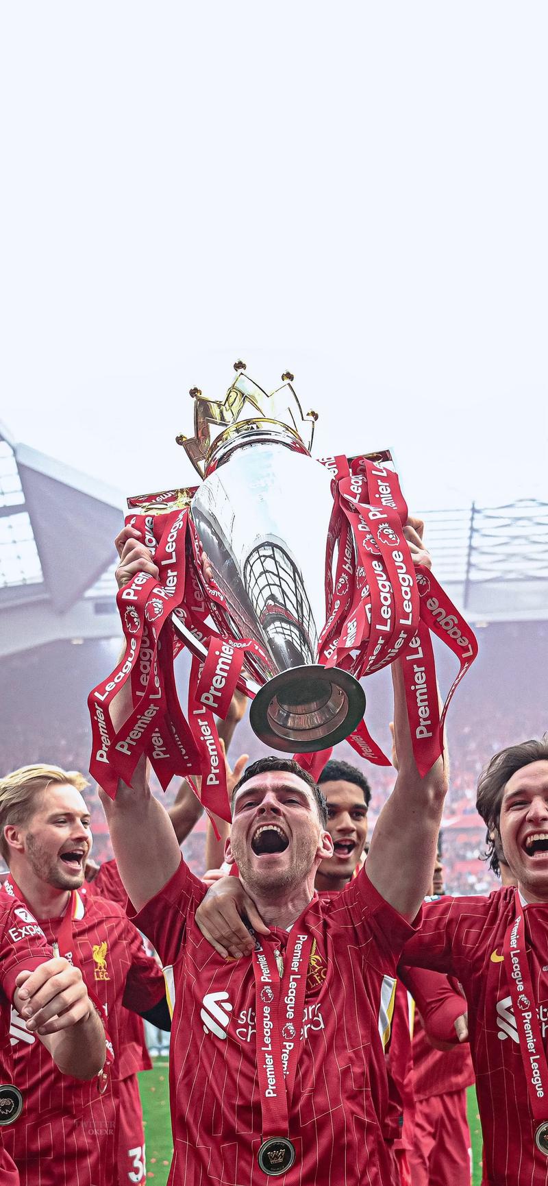 记者曝阿隆索频与瓜迪奥拉交流，拒唯尼修斯（记者称阿隆索常与瓜迪奥拉沟通，拒绝“唯维尼修斯”论）