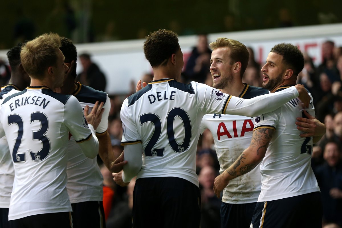 欧冠前瞻：本菲卡出线前景不妙，那不勒斯状态不俗为晋级争三分（欧冠前瞻：本菲卡出线形势堪忧，那不勒斯状态正佳力拼关键三分）