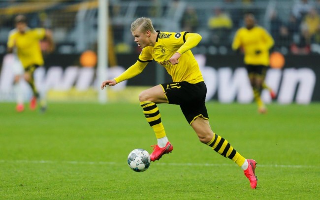 记者：中英青训交流会上对15天7赛进行了反思，会给球员带来风险（记者：中英青训交流会反思“15天7赛”，警示球员风险）