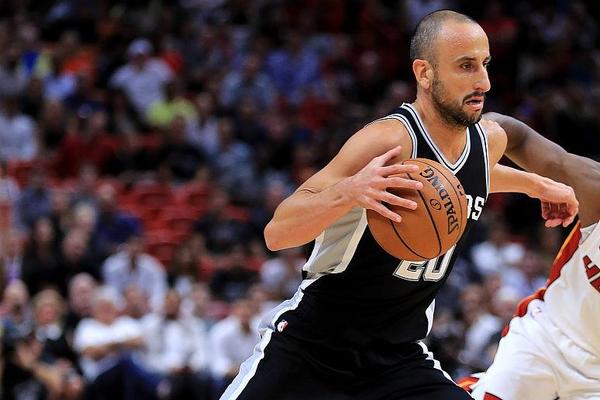 埃梅里：对阵现在的曼联会非常困难，冬窗会尝试进行补强（埃梅里：面对如今的曼联难度很大，冬窗将寻求补强）