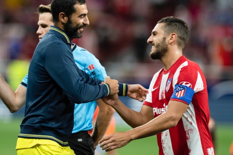 篮球NBA裁判再陷争议，两队抗议判罚（NBA判罚再掀风波，两队齐声抗议）