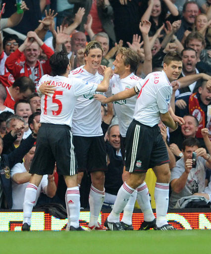 佩德里：梅西是历史最佳球员，希望有朝一日与他再次并肩作战（佩德里称梅西为史上最佳，期待未来再度并肩作战）