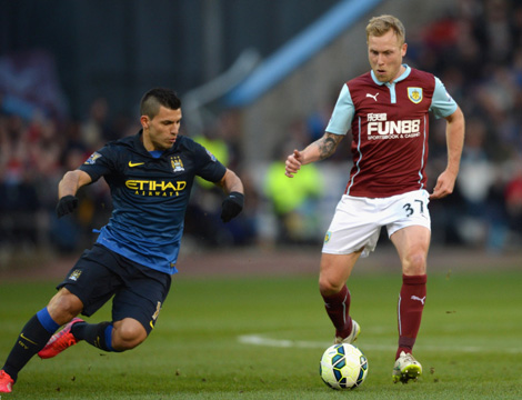 足球国足体脂数据公布，多名球员达标（国足体脂指标出炉，多名球员达标）